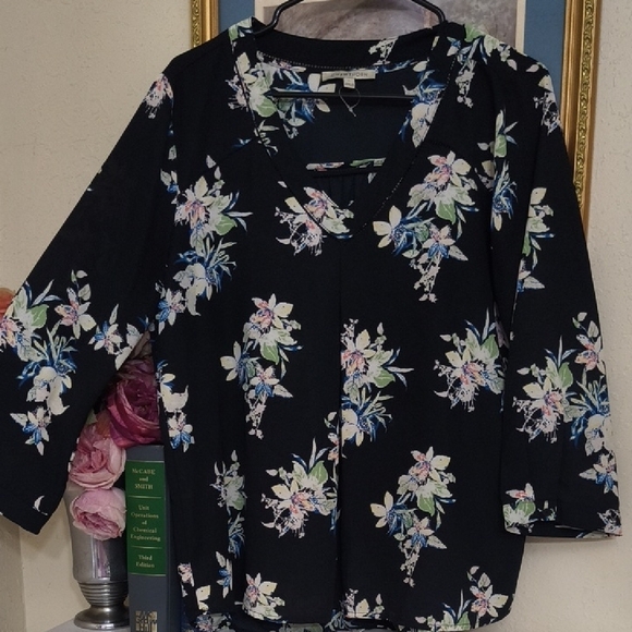41 Hawthorn Tops - Floral V-Neck Flowy Blouse Size Large Career Office Business Casual